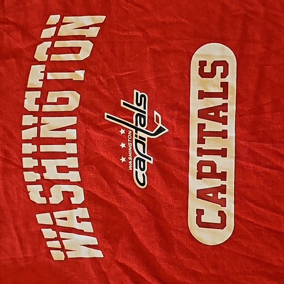 NHL Other - NWT Washington Capitals kids long-sleeve t-shirt.  Size: S (6/6X)